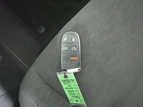 Used 2022 Dodge Durango GT w/ Blacktop Package image 32