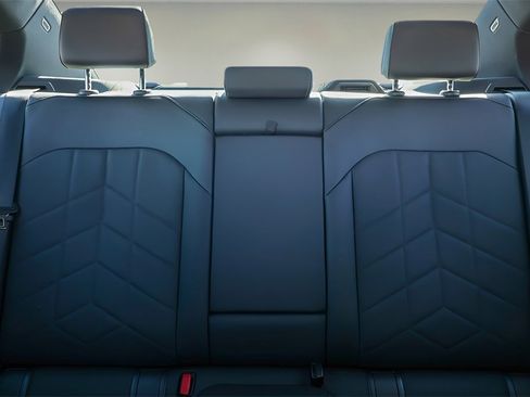 Used 2024 BMW i5 eDrive40i w/ M Sport Package image 26