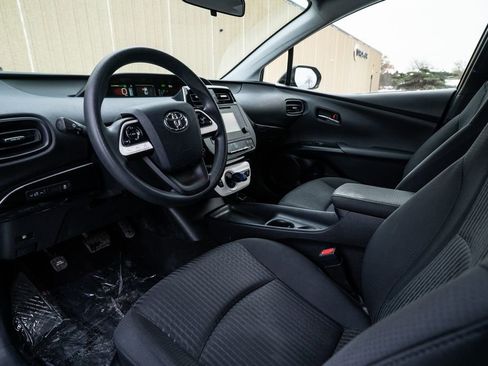 Used 2016 Toyota Prius Three image 13