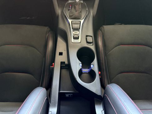 Used 2020 Chevrolet Camaro ZL1 RWD image 19