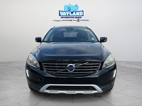 Used 2017 Volvo XC60 T5 Dynamic w/ Preferred Option Package image 8