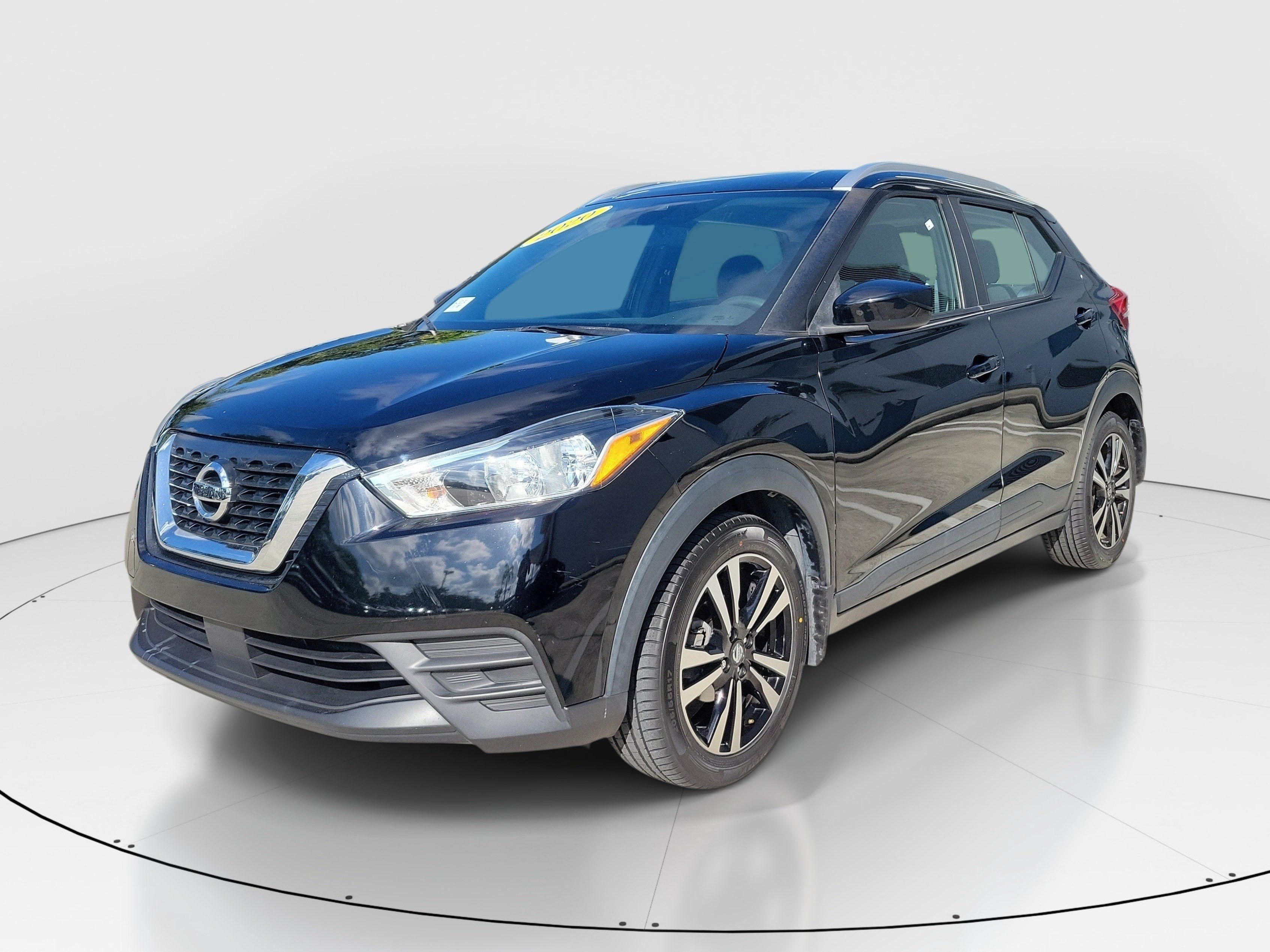 Used 2020 Nissan Kicks SV FWD image 3