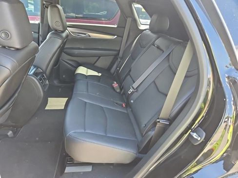 Used 2023 Cadillac XT5 Luxury AWD/4WD image 2