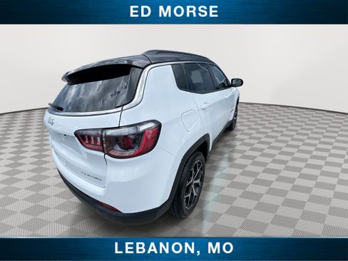Used 2025 Jeep Compass Limited AWD/4WD image 8
