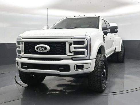 Used 2024 Ford F450 Limited w/ FX4 Off-Road Package AWD/4WD image 8