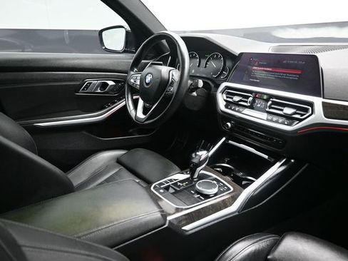 Used 2020 BMW 330i xDrive Sedan w/ Convenience Package image 21