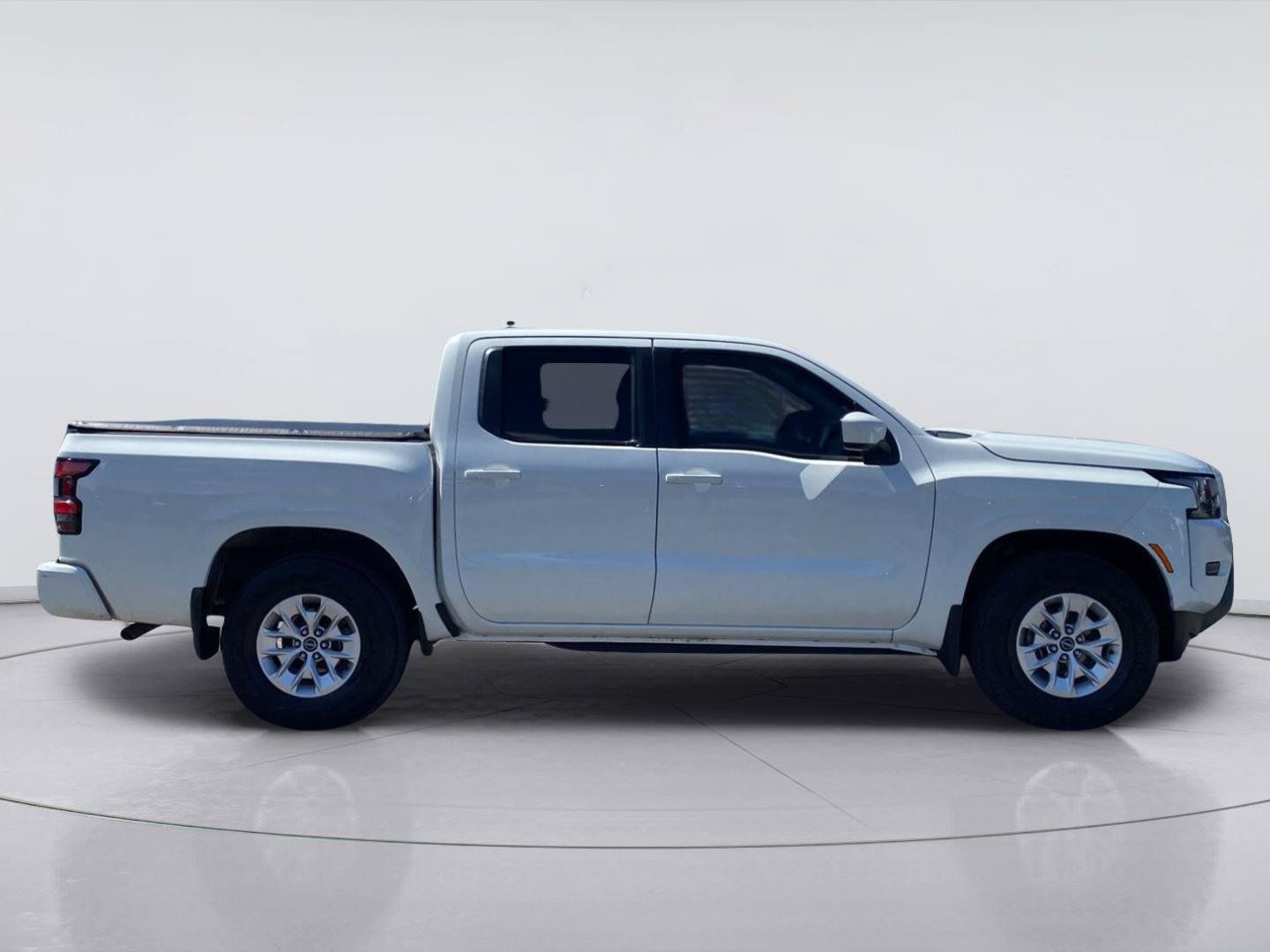 Used 2024 Nissan Frontier SV RWD image 6