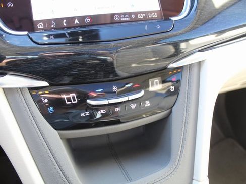 Used 2023 Cadillac XT6 Premium Luxury w/ Technology Package image 39