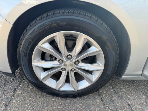 Used 2019 Chevrolet Malibu LT w/ Driver Confidence Package image 23