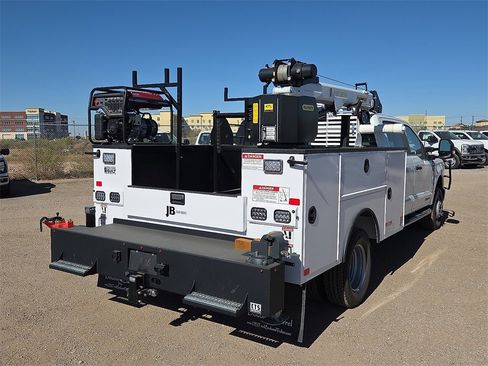 New 2025 Ford F350 XL w/ XL Chrome Package image 4