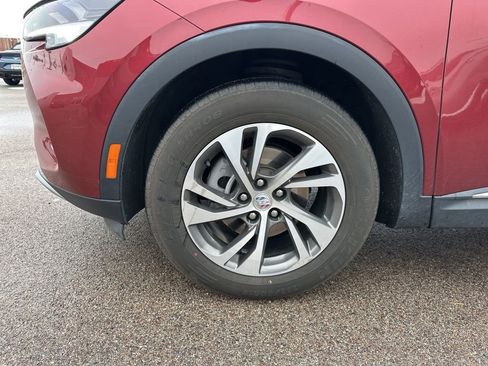 Used 2023 Buick Envision Essence image 19