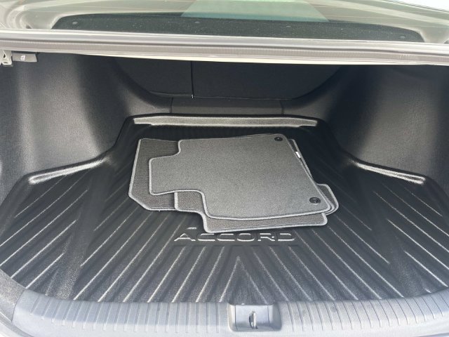 Certified 2025 Honda Accord SE image 28