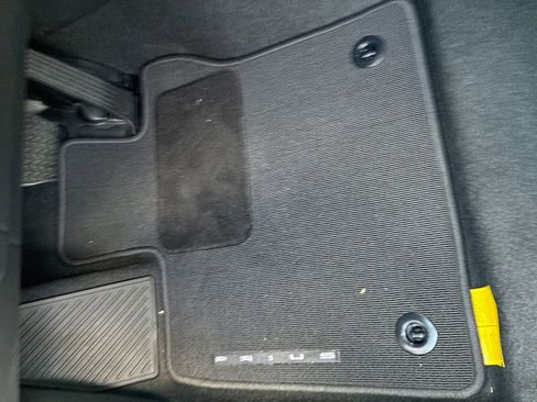New 2026 Toyota Prius XLE FWD image 34