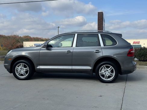 Used 2008 Porsche Cayenne S image 12