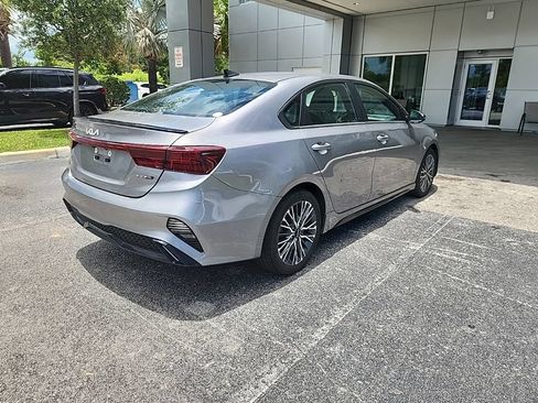 Used 2024 Kia Forte GT-Line w/ GT-Line Premium Package FWD image 2