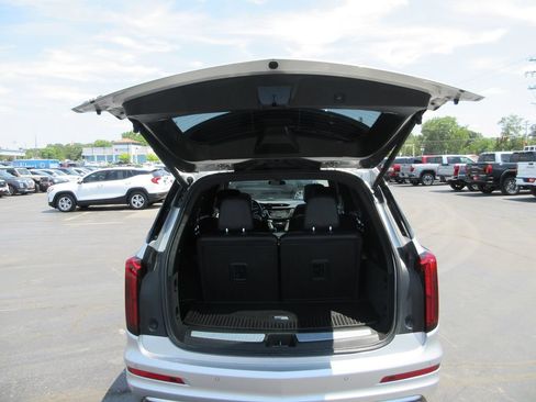Used 2020 Cadillac XT6 Premium Luxury AWD/4WD image 8