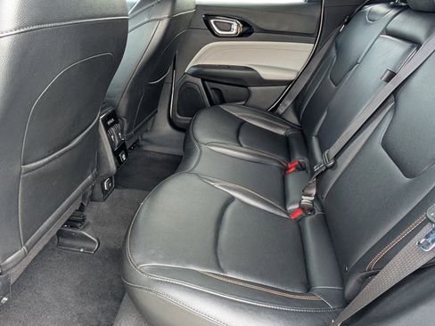 Certified 2024 Jeep Compass Limited image 14