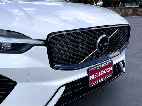 New 2026 Volvo XC60 T8 Ultra w/ Climate Package AWD/4WD image 33