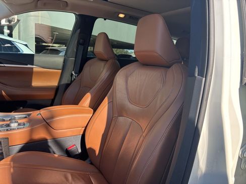 Used 2023 INFINITI QX60 Sensory w/ Vision Package image 13