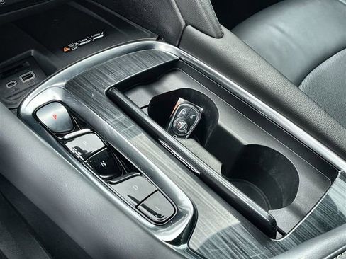 Certified 2023 Buick Enclave Essence w/ Sport Touring Edition image 15