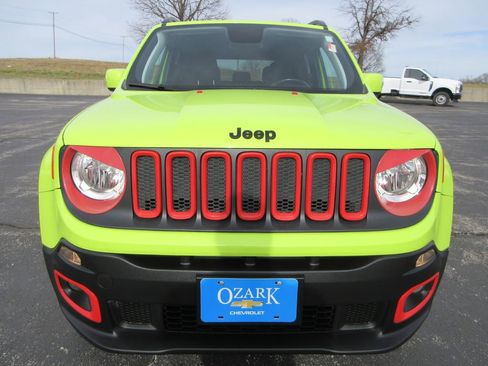Used 2018 Jeep Renegade Altitude image 8