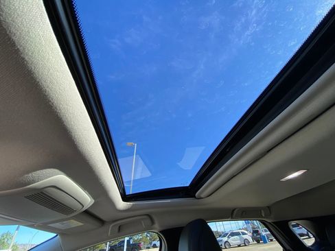 Used 2022 MAZDA CX-30 AWD 2.5 S w/ Premium Package image 25