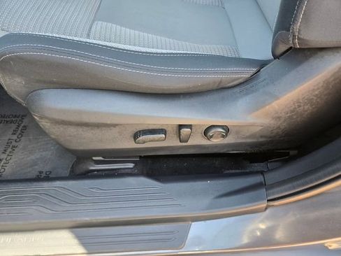 Used 2023 Subaru Outback Premium AWD/4WD image 13