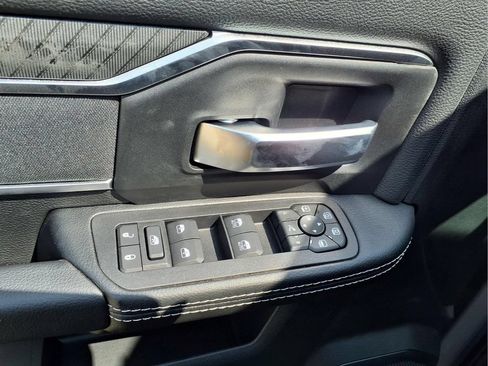 New 2026 RAM 3500 Big Horn AWD/4WD image 15