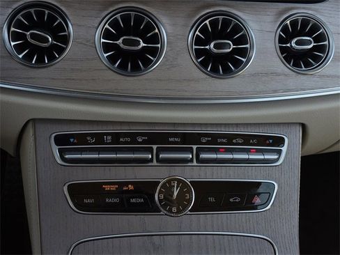 Used 2019 Mercedes-Benz E 450 Cabriolet image 30