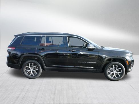 Used 2023 Jeep Grand Cherokee L Limited image 8