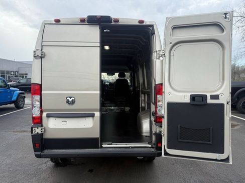 New 2026 RAM ProMaster 2500 w/ Safety Group FWD image 31