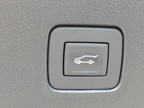 Certified 2024 Buick Envista Avenir FWD image 32