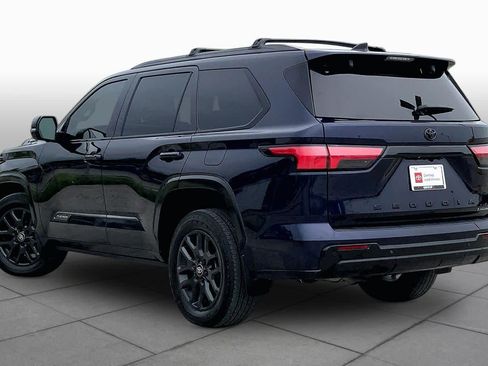Used 2025 Toyota Sequoia Platinum AWD/4WD image 12