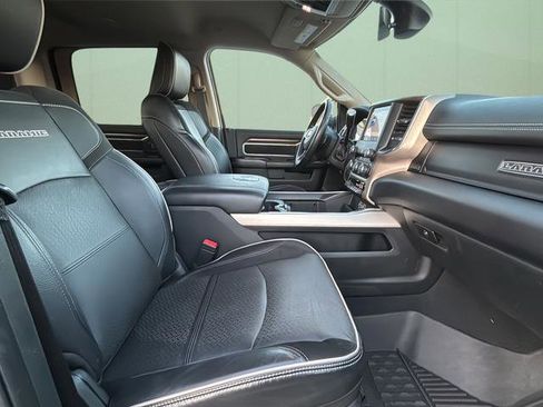 Certified 2022 RAM 3500 Laramie image 40