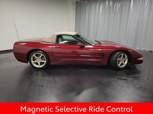 Used 2003 Chevrolet Corvette Convertible w/ Preferred Equipment Group1 RWD image 9