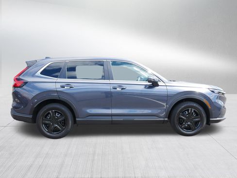 Used 2025 Honda CR-V LX image 8