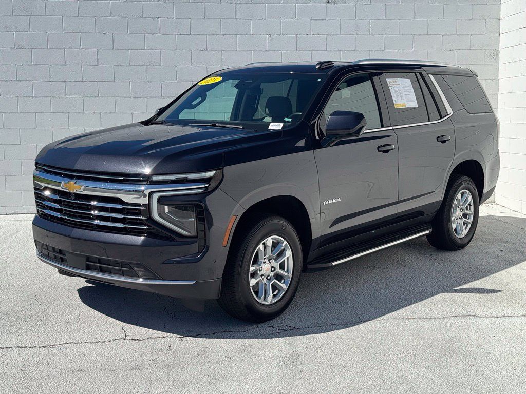 Used 2025 Chevrolet Tahoe LT RWD image 10