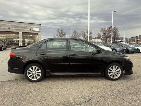Used 2010 Toyota Corolla S image 8