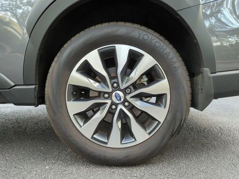 Used 2025 Subaru Outback Touring w/ Popular Package #2 AWD/4WD image 14