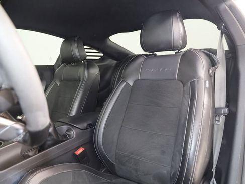 Used 2018 Ford Mustang Shelby GT350 w/ Convenience Package image 39