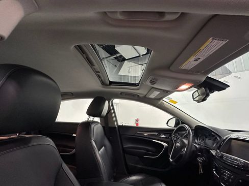 Used 2016 Buick Regal FWD image 26