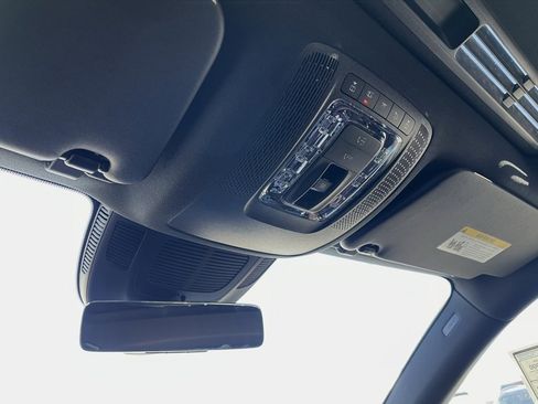 Certified 2025 Mercedes-Benz GLE 450e 4MATIC image 19