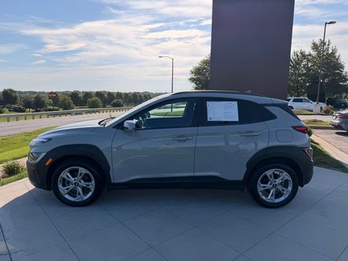 Used 2023 Hyundai Kona SEL FWD image 6
