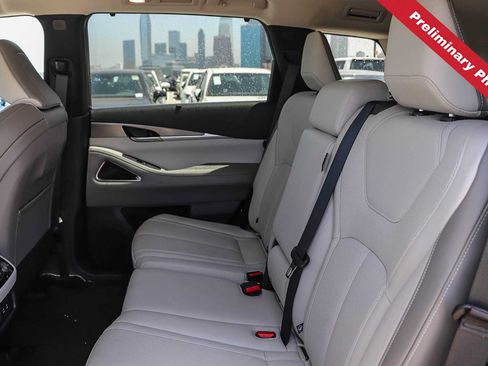 Used 2026 INFINITI QX60 Luxe w/ Cargo Package FWD image 14