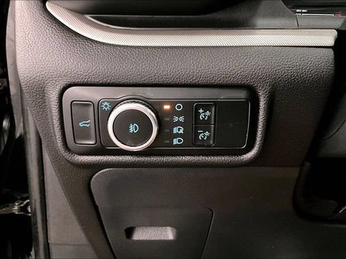 Used 2024 Ford Explorer XLT w/ XLT Sport Appearance Package AWD/4WD image 39
