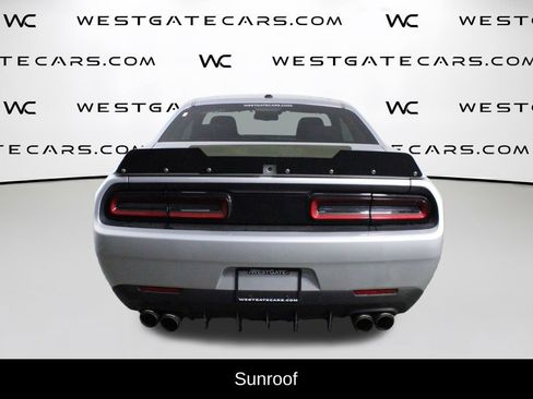 Used 2022 Dodge Challenger R/T image 4