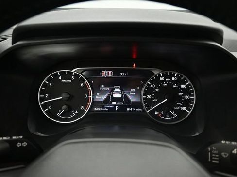 Used 2026 Nissan Rogue SV FWD image 9