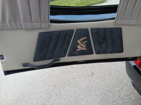 Used 2018 Cadillac XTS image 14