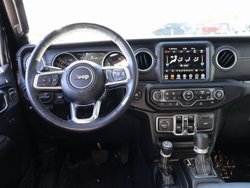 Used 2023 Jeep Wrangler Unlimited Sahara w/ Cold Weather Group image 18