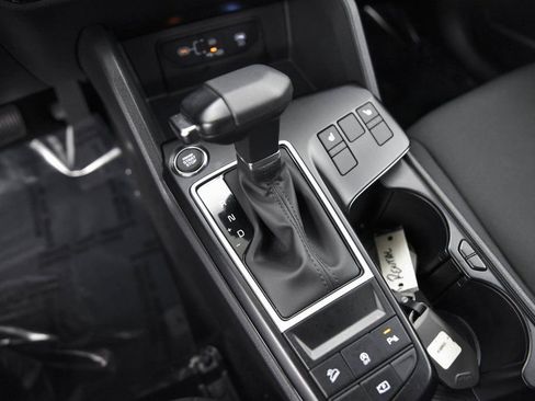 New 2026 Kia Sportage LX image 21